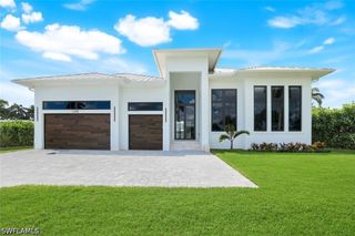 1248 13th AVE N, Naples, FL 34102
