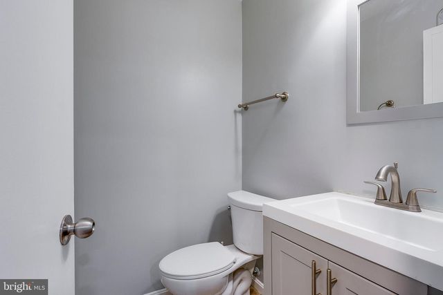 7410 CRANE, Landover, MD 20785