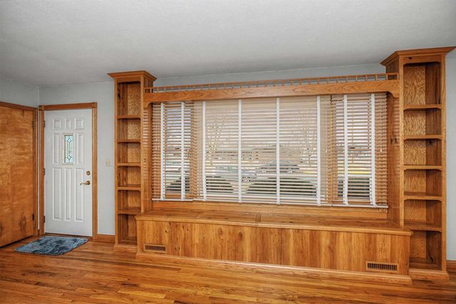 3124 Grove Avenue, Ames, IA 50010