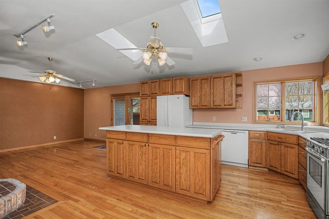 3124 Grove Avenue, Ames, IA 50010