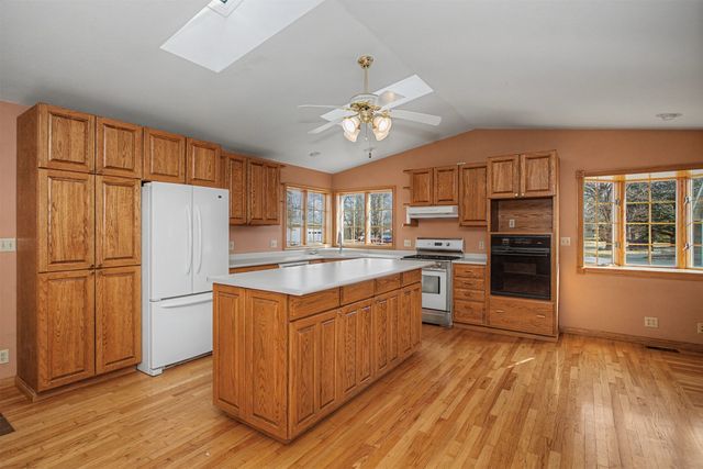 3124 Grove Avenue, Ames, IA 50010