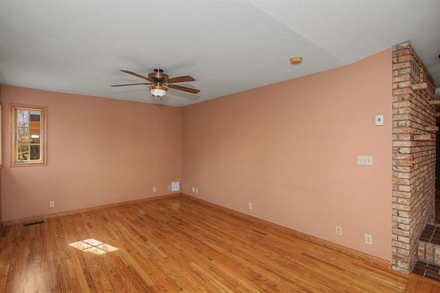 3124 Grove Avenue, Ames, IA 50010