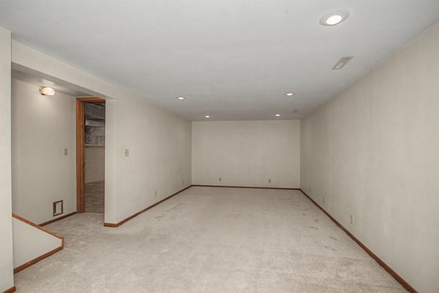 3124 Grove Avenue, Ames, IA 50010