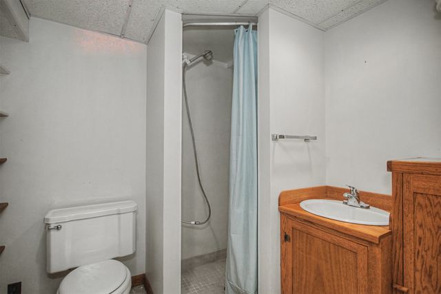 3124 Grove Avenue, Ames, IA 50010