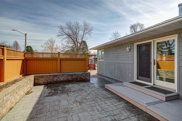 3124 Grove Avenue, Ames, IA 50010