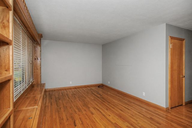 3124 Grove Avenue, Ames, IA 50010