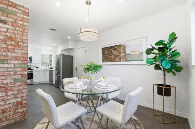 145 Holly Hill Way, Los Gatos, CA 95032