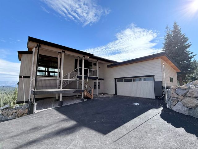 13094 Skislope Way, Truckee, CA 96161