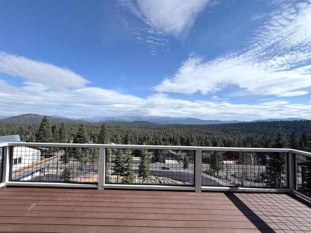 13094 Skislope Way, Truckee, CA 96161