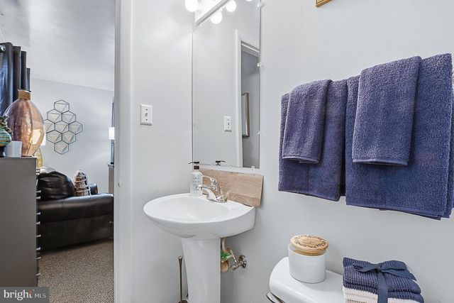 4542 KINMOUNT RD, Lanham, MD 20706