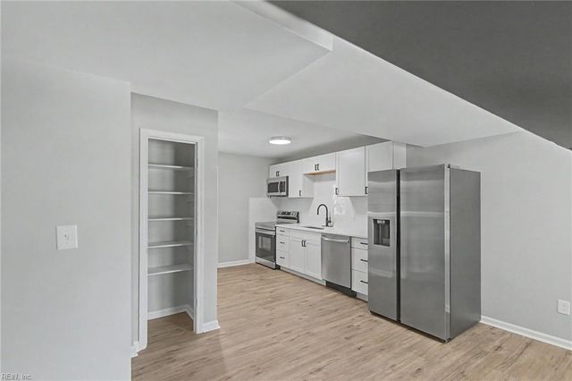 103 Sandpiper DR, Smithfield, VA 23430