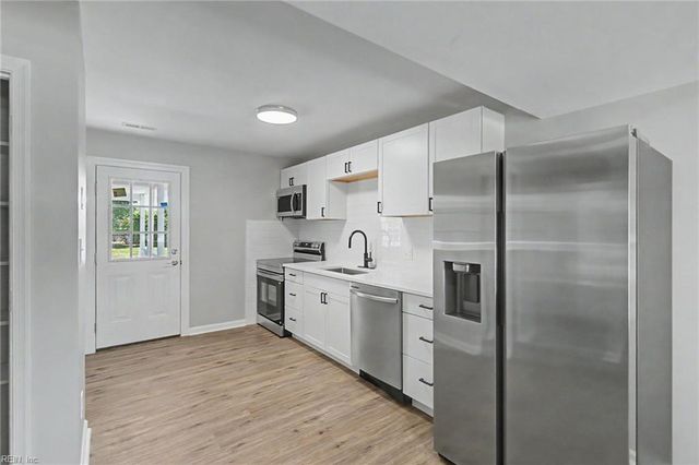 103 Sandpiper DR, Smithfield, VA 23430
