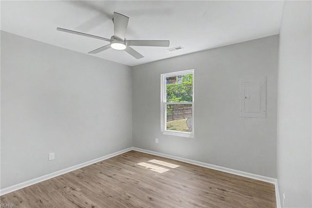 103 Sandpiper DR, Smithfield, VA 23430
