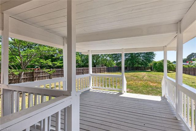 103 Sandpiper DR, Smithfield, VA 23430