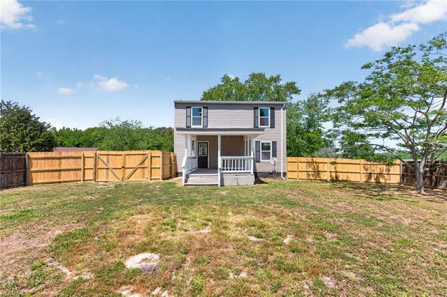 103 Sandpiper DR, Smithfield, VA 23430