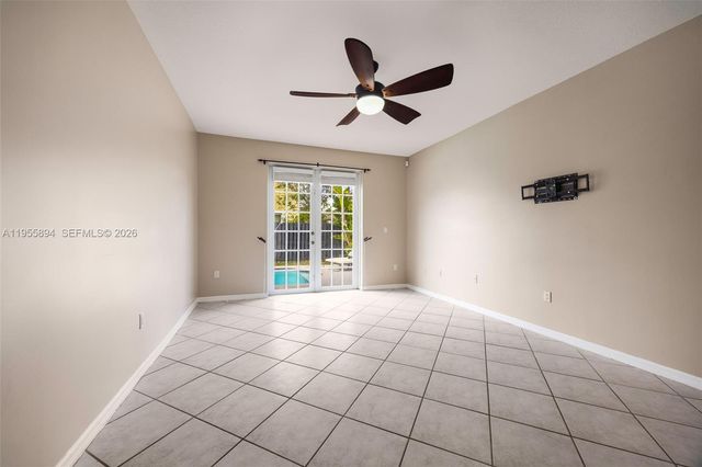 15963 SW 99th Ln, Miami, FL 33196