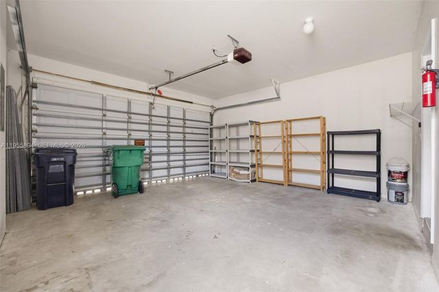 15963 SW 99th Ln, Miami, FL 33196