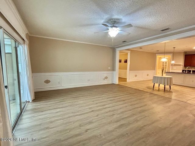 11337 GLENLAUREL ESTATES Drive, Jacksonville, FL 32257