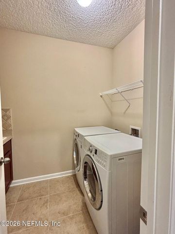 11337 GLENLAUREL ESTATES Drive, Jacksonville, FL 32257