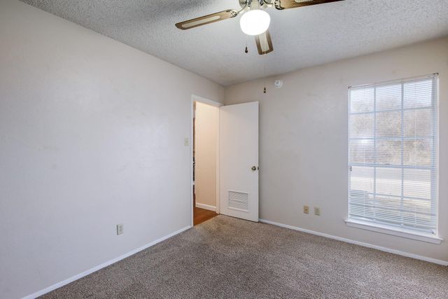 4407 Limewood CT B, Austin, TX 78727