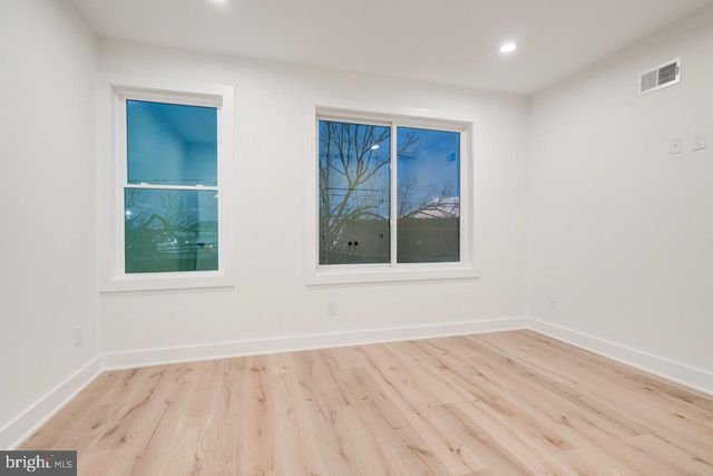 2622 E HAROLD ST, Philadelphia, PA 19125