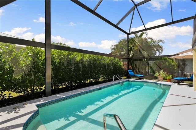 3745 Weymouth CIR, Naples, FL 34112