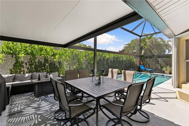 3745 Weymouth CIR, Naples, FL 34112