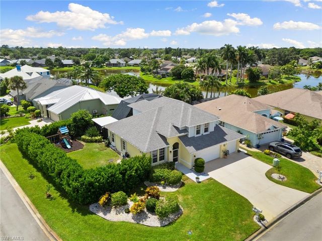 3745 Weymouth CIR, Naples, FL 34112