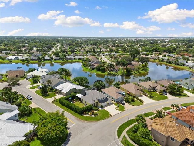 3745 Weymouth CIR, Naples, FL 34112