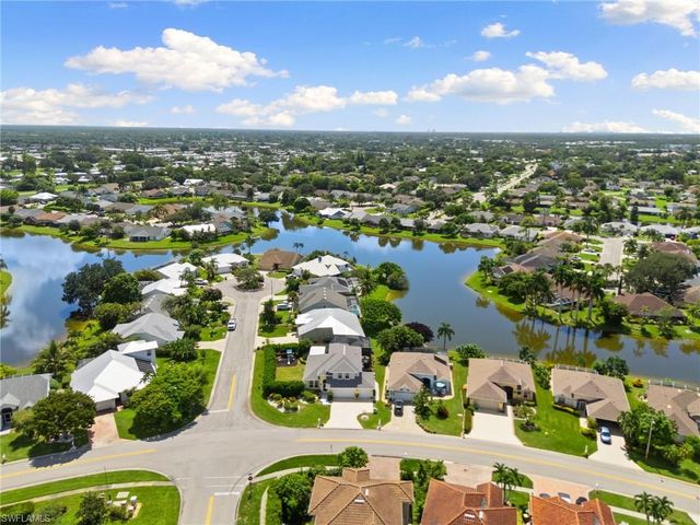 3745 Weymouth CIR, Naples, FL 34112