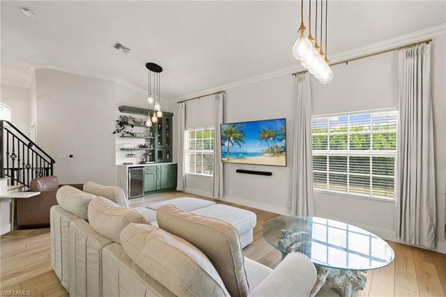 3745 Weymouth CIR, Naples, FL 34112
