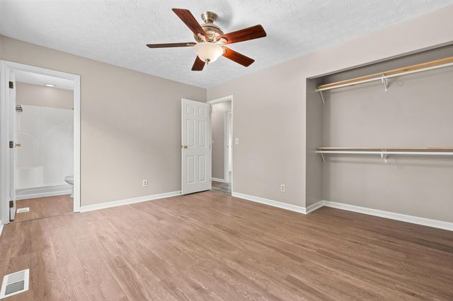 2705 Surfside Drive, Villa Hills, KY 41017
