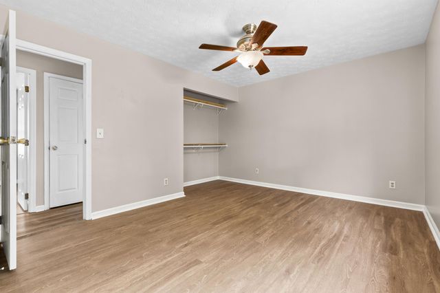 2705 Surfside Drive, Villa Hills, KY 41017