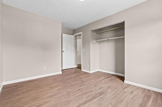2705 Surfside Drive, Villa Hills, KY 41017
