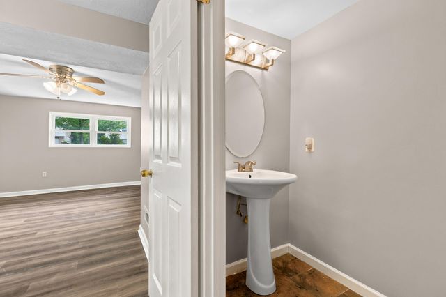 2705 Surfside Drive, Villa Hills, KY 41017