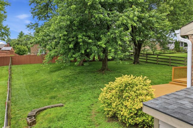 2705 Surfside Drive, Villa Hills, KY 41017