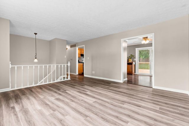 2705 Surfside Drive, Villa Hills, KY 41017