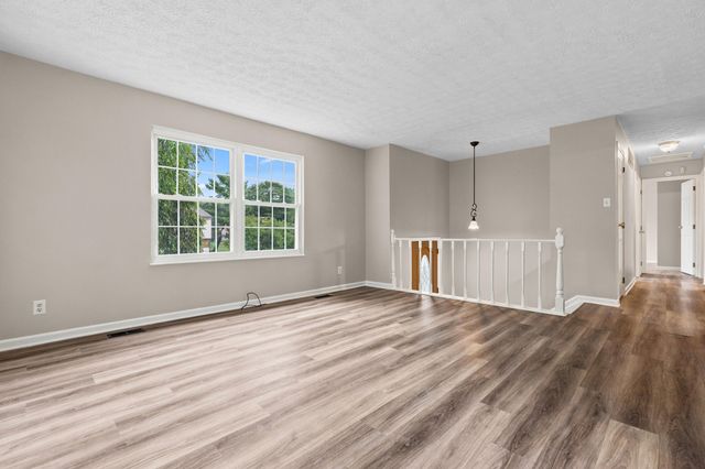 2705 Surfside Drive, Villa Hills, KY 41017