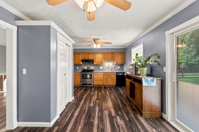 2705 Surfside Drive, Villa Hills, KY 41017