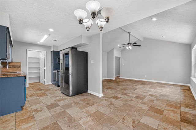 6719 Trigate Drive, Houston, TX 77489