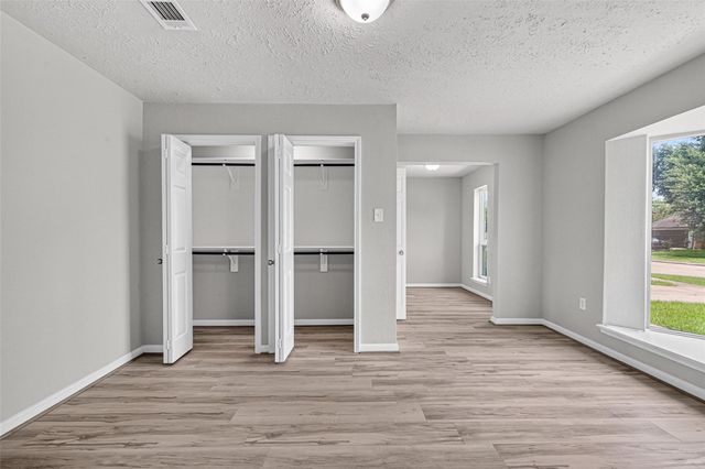 6719 Trigate Drive, Houston, TX 77489