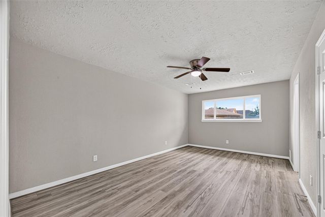 6719 Trigate Drive, Houston, TX 77489