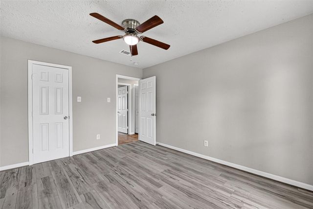 6719 Trigate Drive, Houston, TX 77489