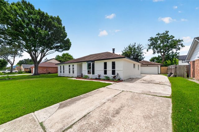 6719 Trigate Drive, Houston, TX 77489