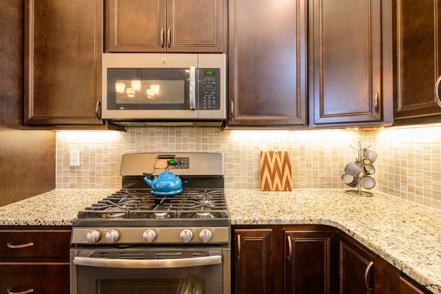 5493 DIVERSEY RDG, Columbia, MO 65203