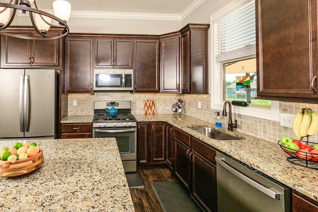 5493 DIVERSEY RDG, Columbia, MO 65203