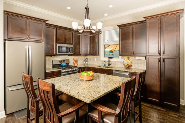 5493 DIVERSEY RDG, Columbia, MO 65203