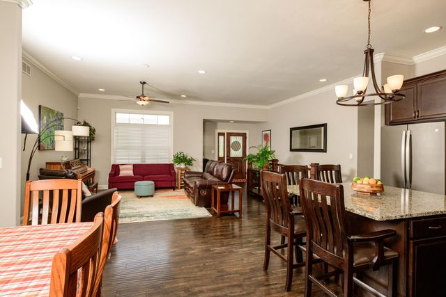 5493 DIVERSEY RDG, Columbia, MO 65203