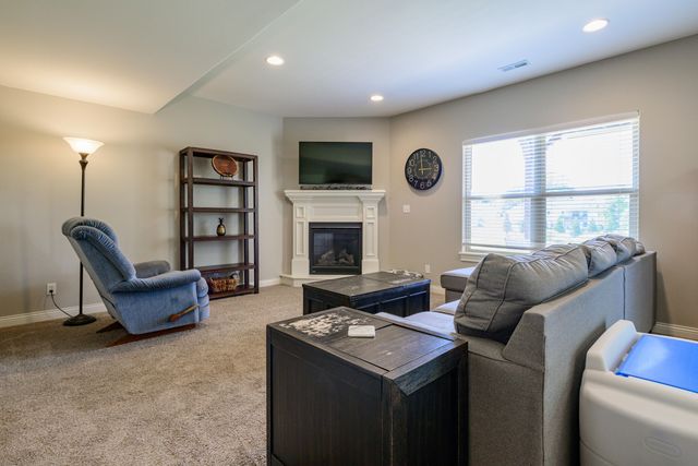 5493 DIVERSEY RDG, Columbia, MO 65203