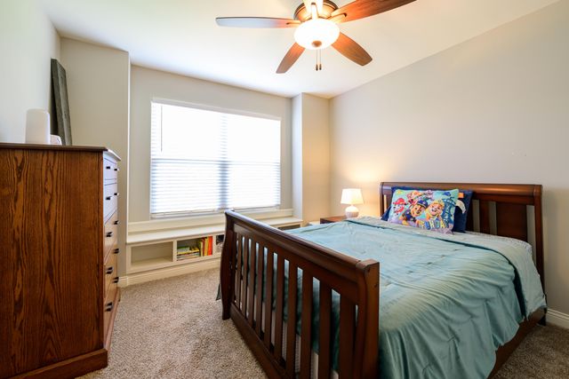5493 DIVERSEY RDG, Columbia, MO 65203